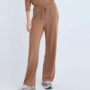 Aritzia NWT lounge pants
